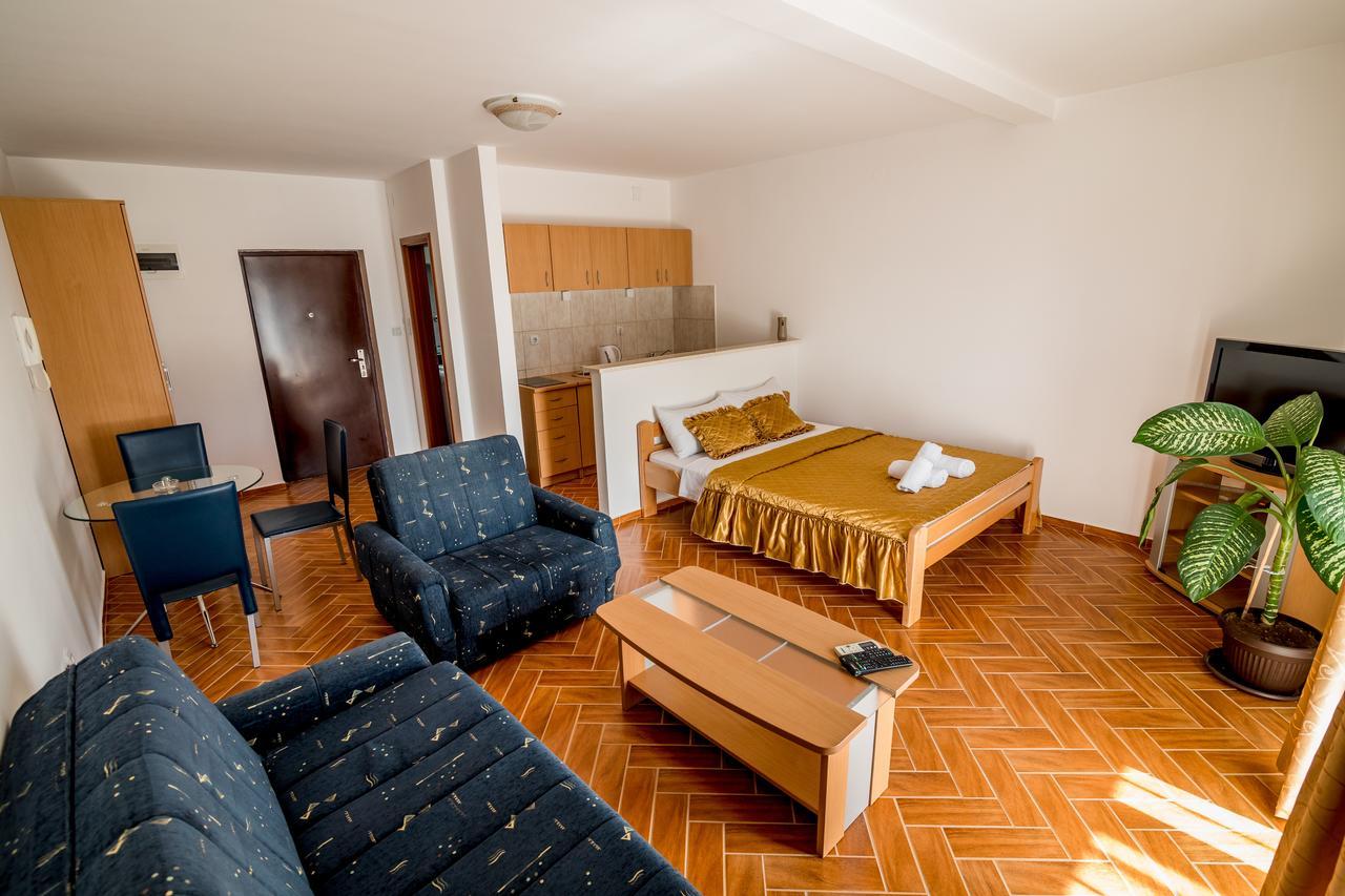 Bianca Apartments Herceg Novi Esterno foto