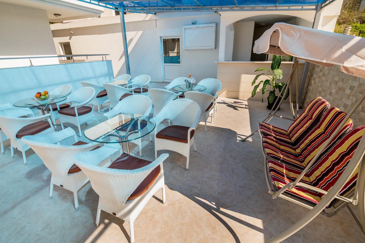 Bianca Apartments Herceg Novi Esterno foto